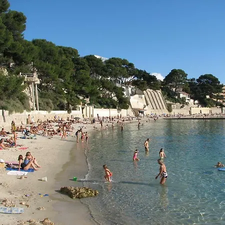 A 2 Pas De Belle Renecros Bandol
